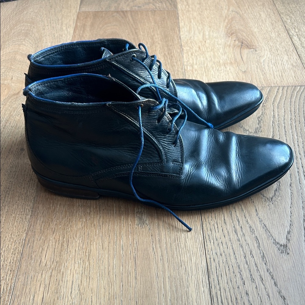 Italian Black Leather low boots